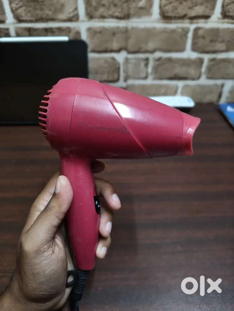 Phillips SalonDry Compact Hair Dryer 1000W