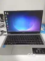 Acer laptop excellent condition 8 month old