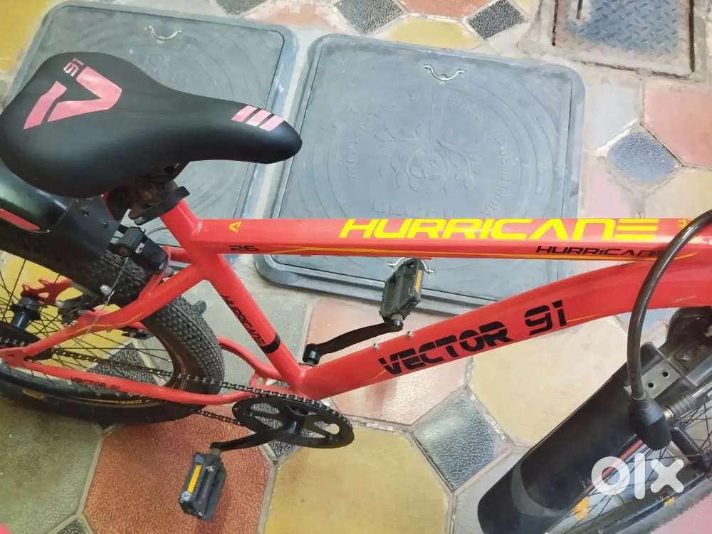 Hurricane branded unused bicycle
