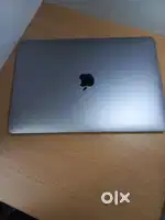 Macbook pro 2017 i5 256gb super mint condition