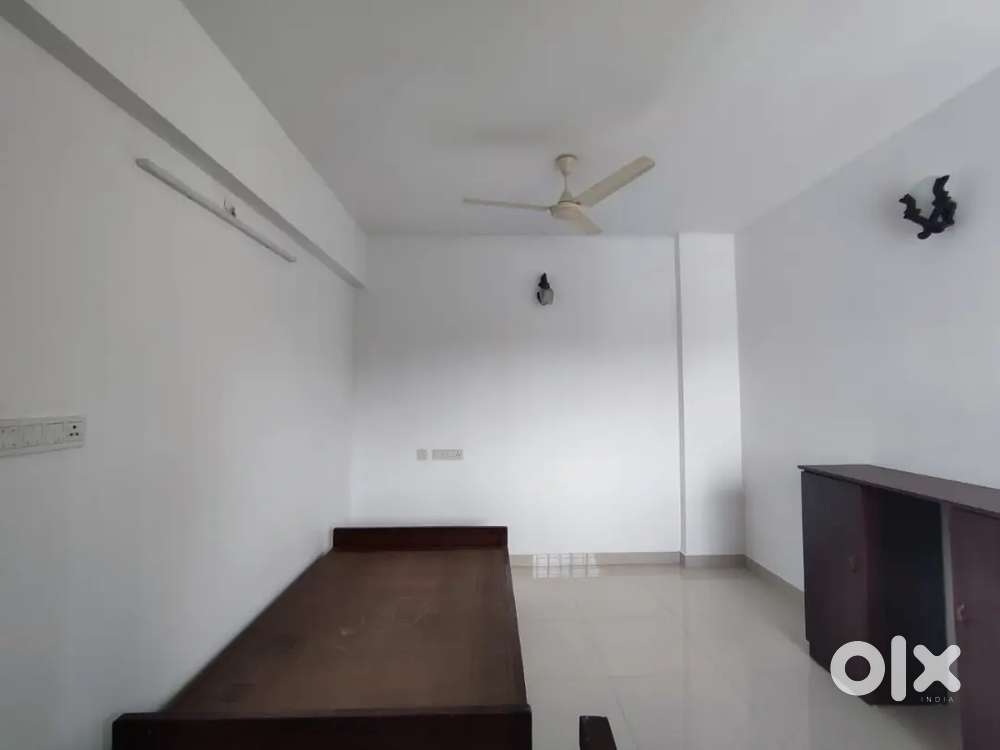 Sharing rooms available