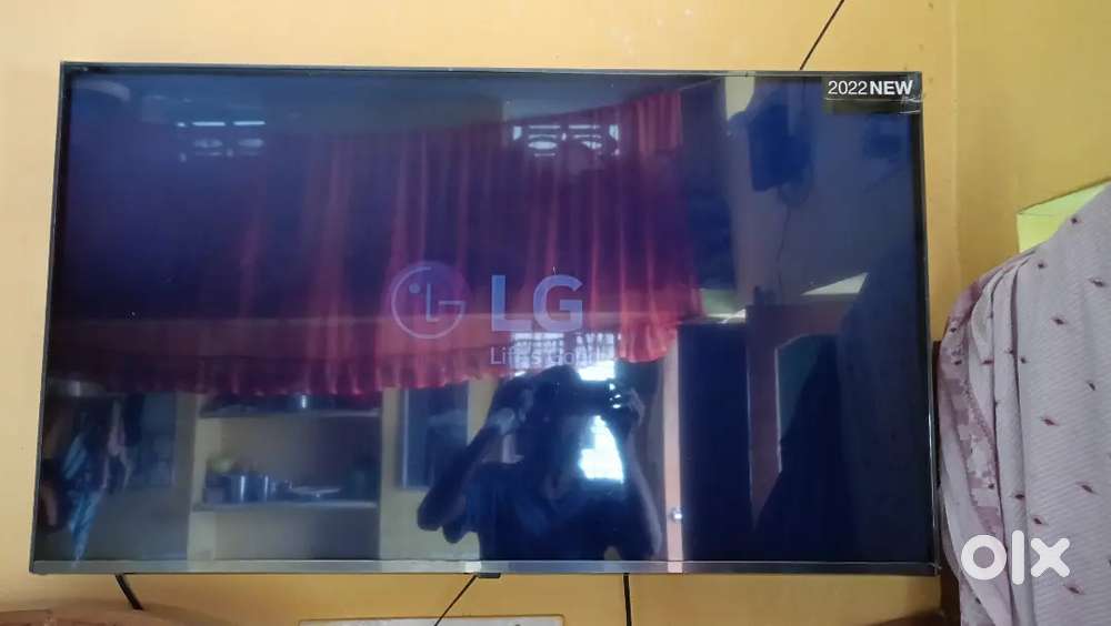 LG 43UQ8040PSB ( 2022 ) 4K UHD SMART Magic Remote Box - Set(Available)