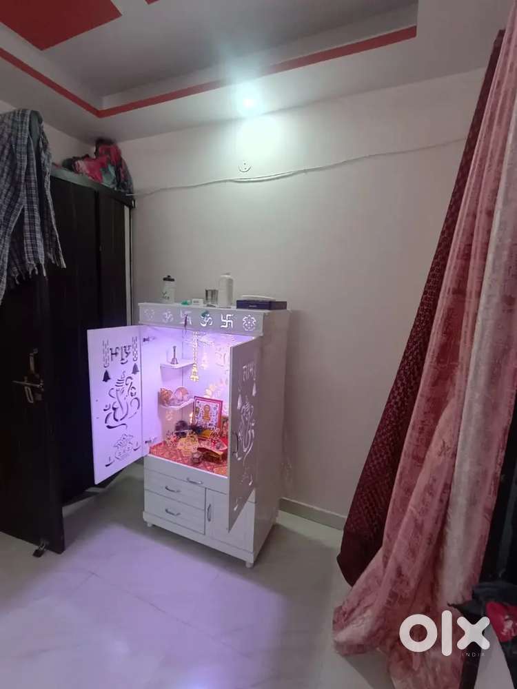 I want to sell my two bhk flat facing on a 22 feet road.