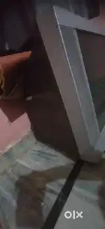Sony tv chalu conditions me nhi hai jisko cahiye call kre 32 inc ka ha
