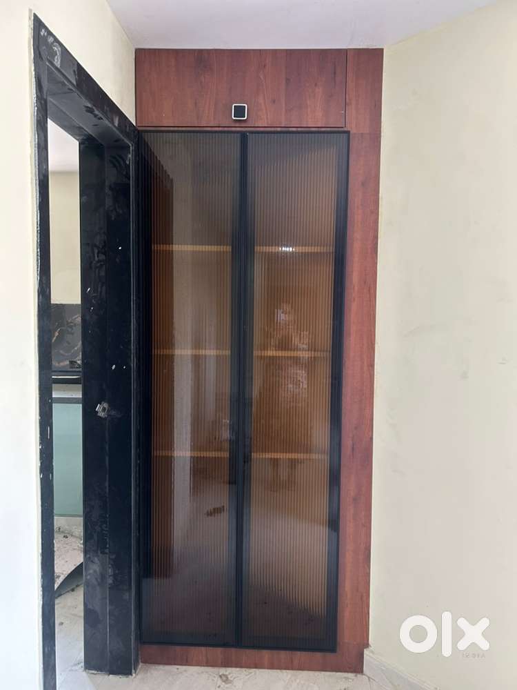 Semi commercial,flat forsale, suitable foroffice guest houses