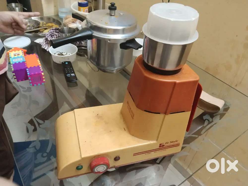 onida mixer with grinder free jar