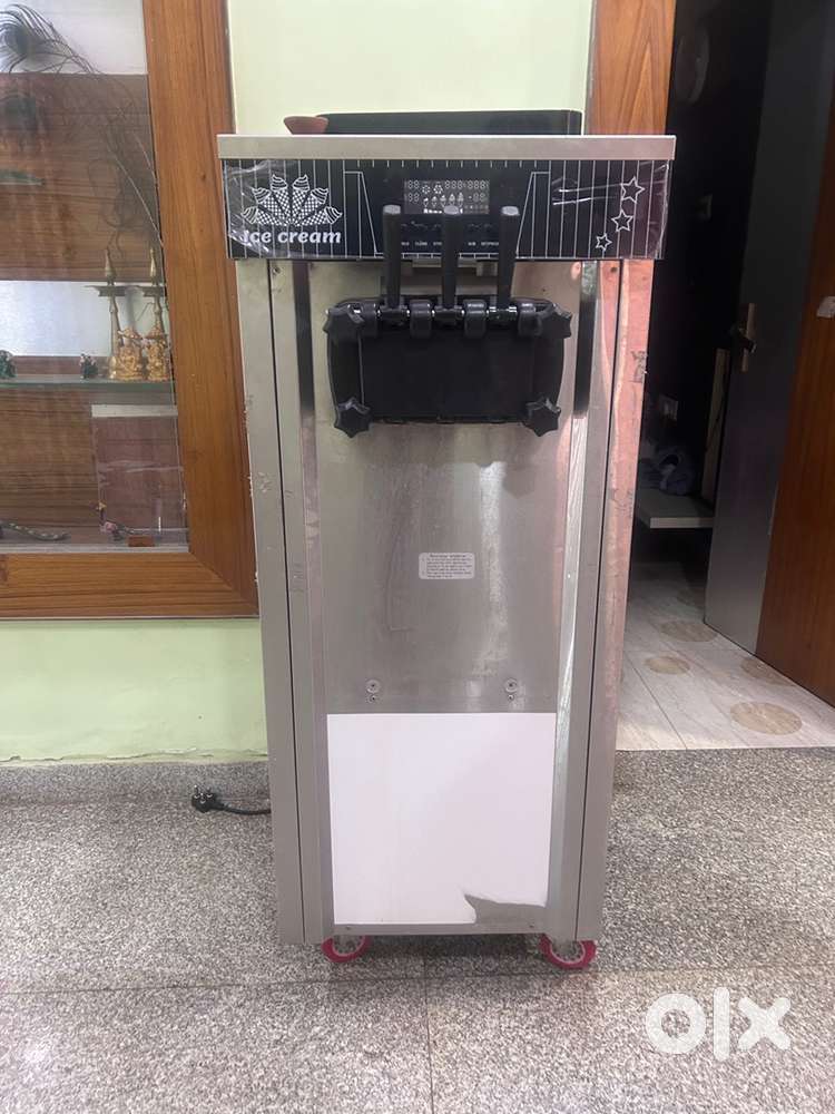 Softy and thick shake cream machine