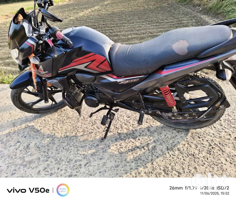 Gari mast hai Transfer ka alag se paisha dena hoga 3500 only