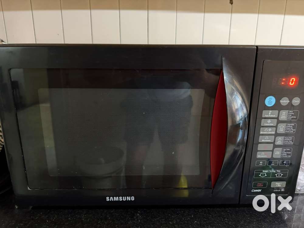 Samsung CE1031LFB Microwave