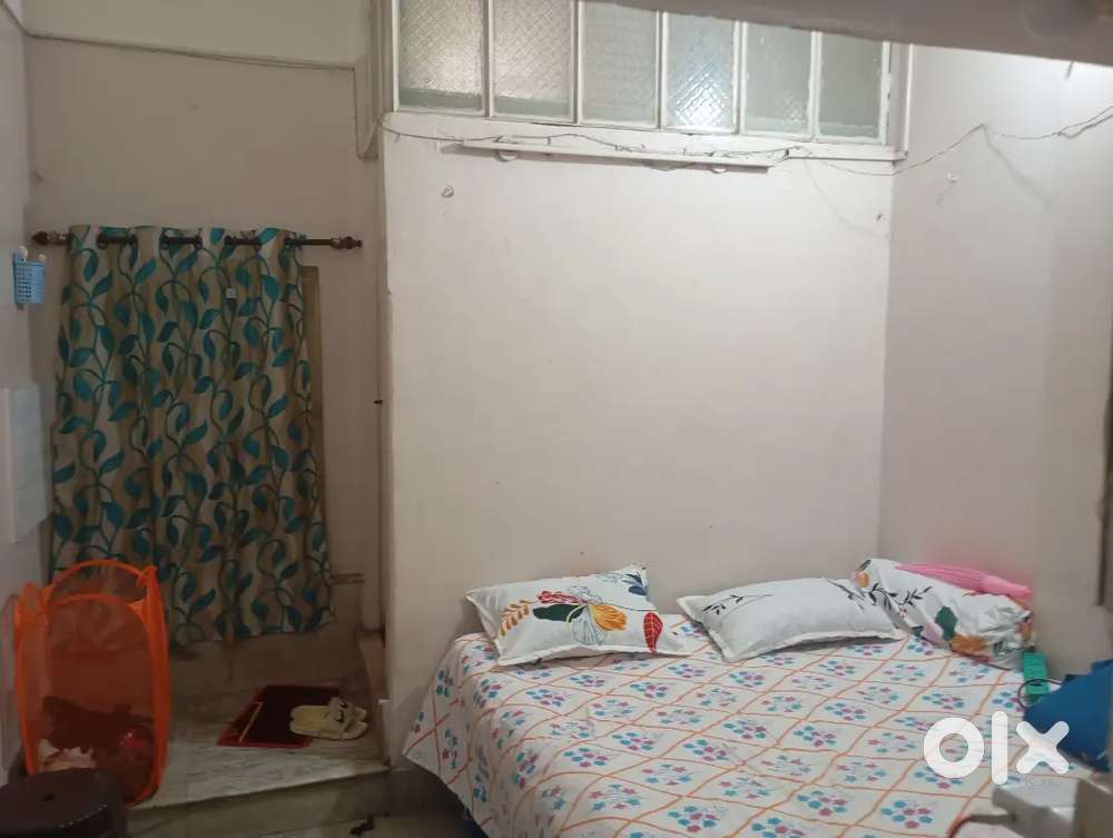 I need Female Room Partner Ac Room Tollygunge