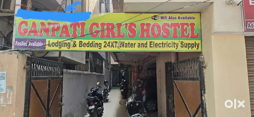 Girls hostel near by akash institute