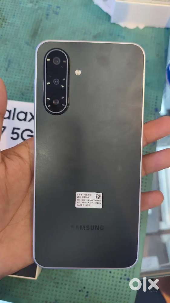 Samsung F17 sale due to emergency