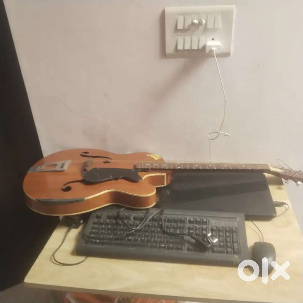 Guitar for sale at mahesh nagar jaipur