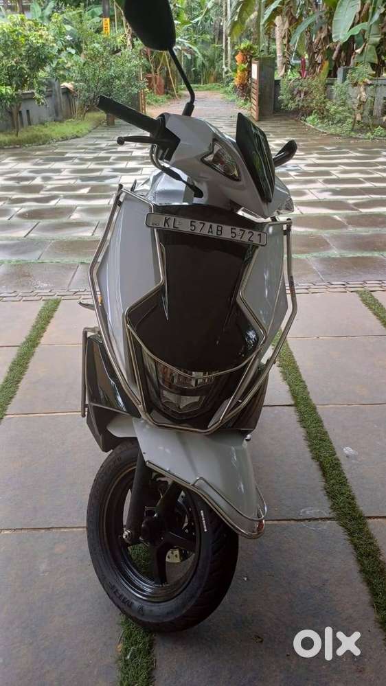 Suzuki Avenis 125 VT 2024 – Only 1,405 km  Excellent Condition + Free