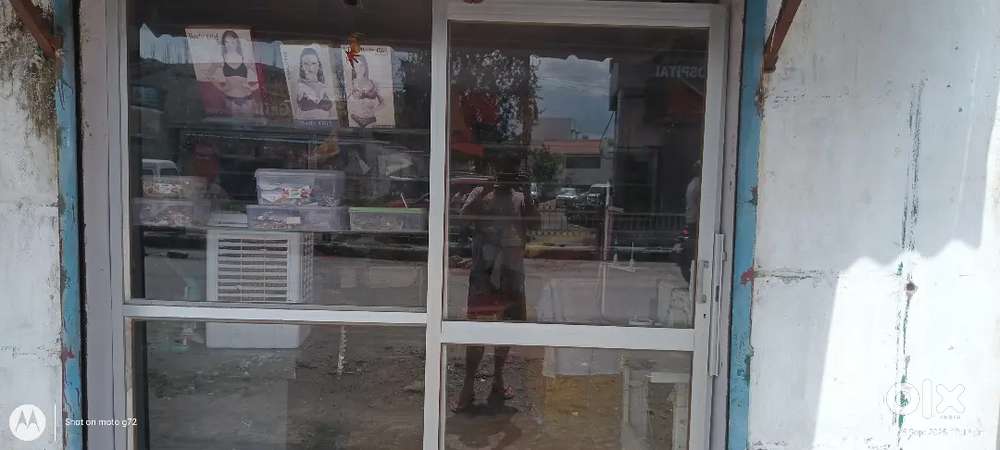 Glasses Door