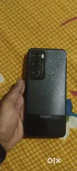 oppo reno12pro 5g. 128 gb ram,256 internal memory