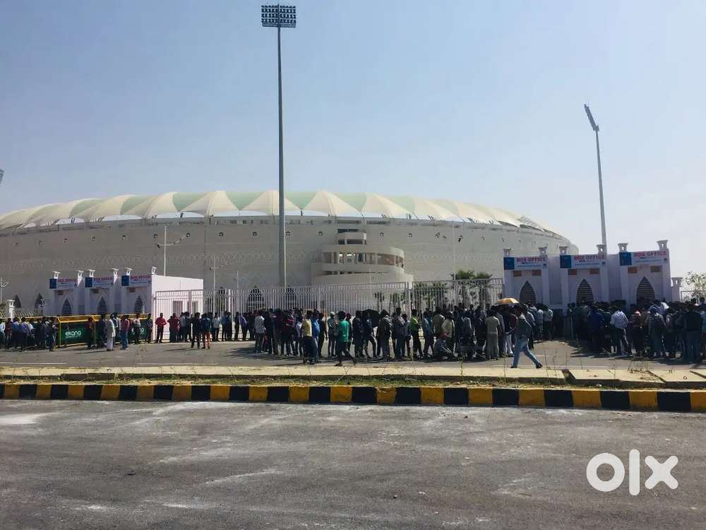 इकाना स्टेडियम 3 किमी शालीमार वन वर्ल्ड के पास आवासीय प्लॉट