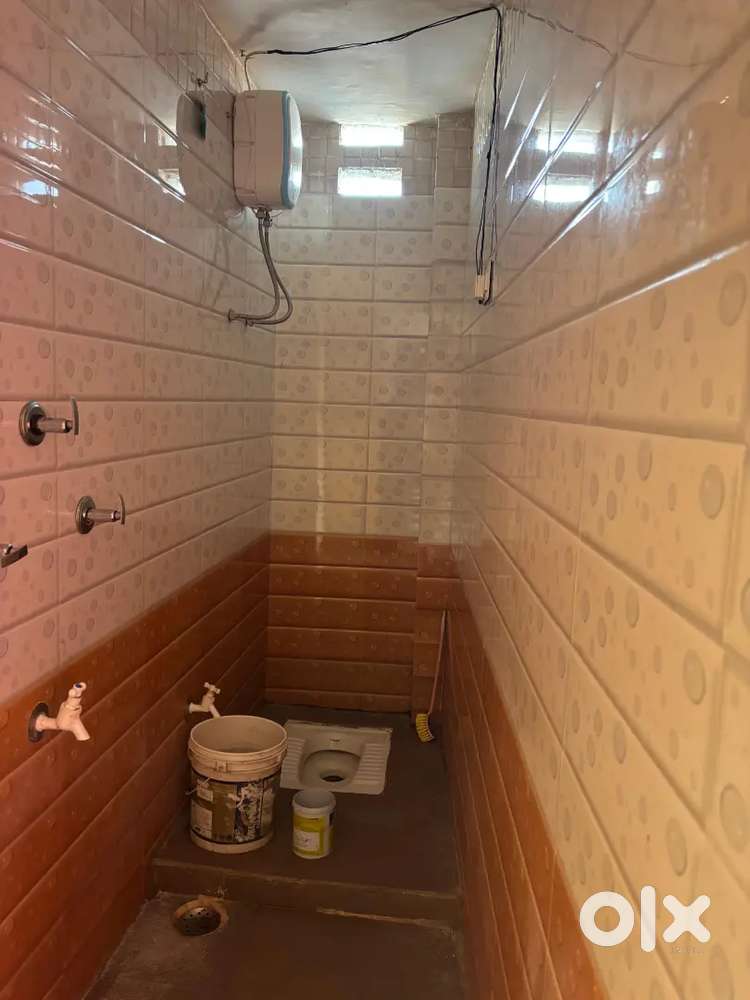 Single room for bachelors