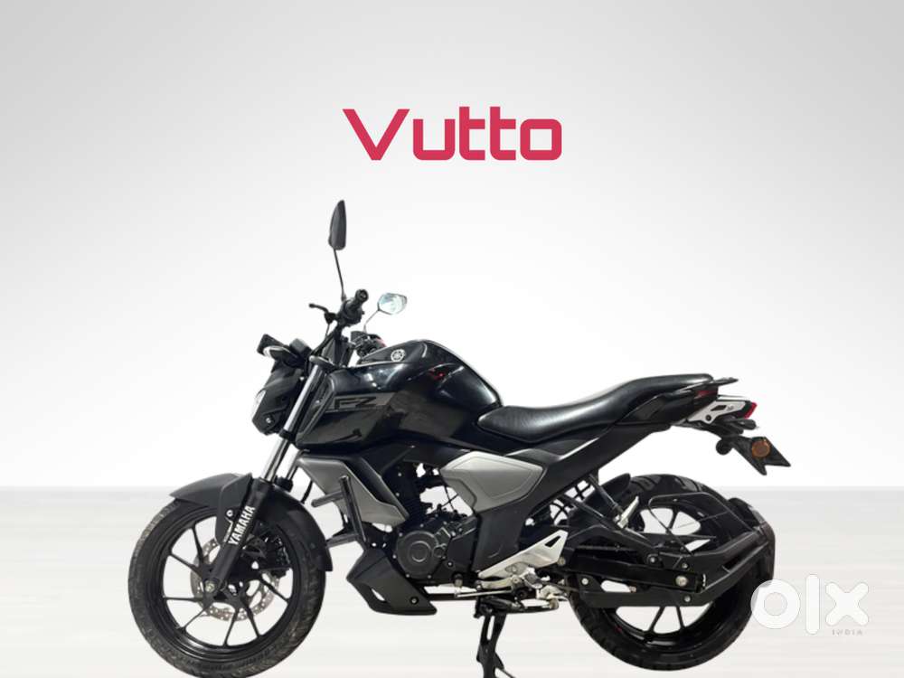 Yamaha FZ S FI Standard (2422),  6 MONTHS WARRANTY