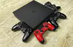 PS4 Slim 9.00 + 4 Controllers + Monitor