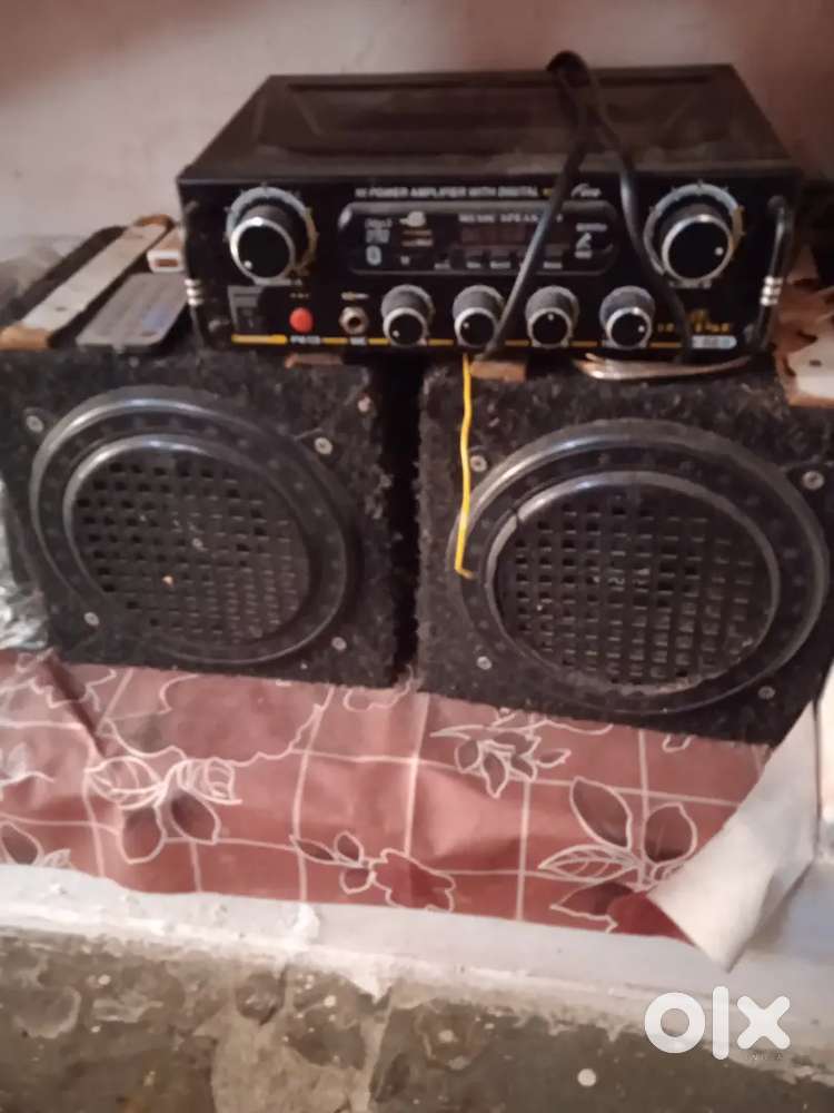 Amplifier speakers