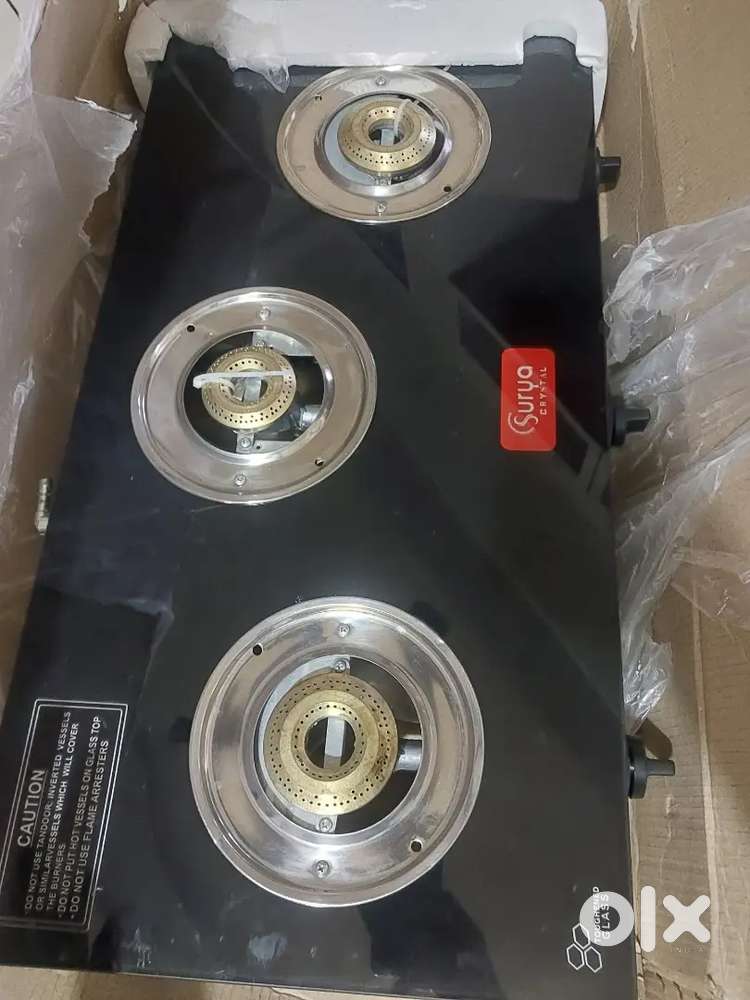 Gas stove new with three burner