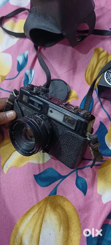 Yashica electro 35 Royal camera