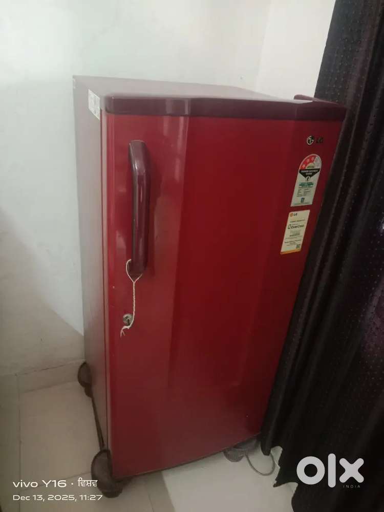 LG Refrigerator 3 star 215 litres one door.