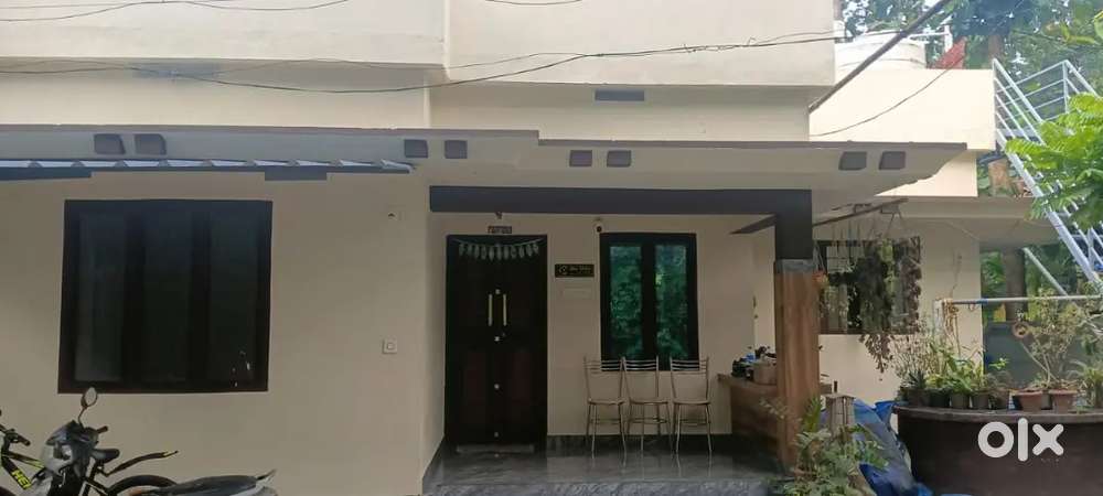 ഗുരുവായൂരിൽ നിന്നും 10 കിലോമീറ്ററും,കുന്നംകുളം ടൗണിൽ 3കിലോമീറ്ററും