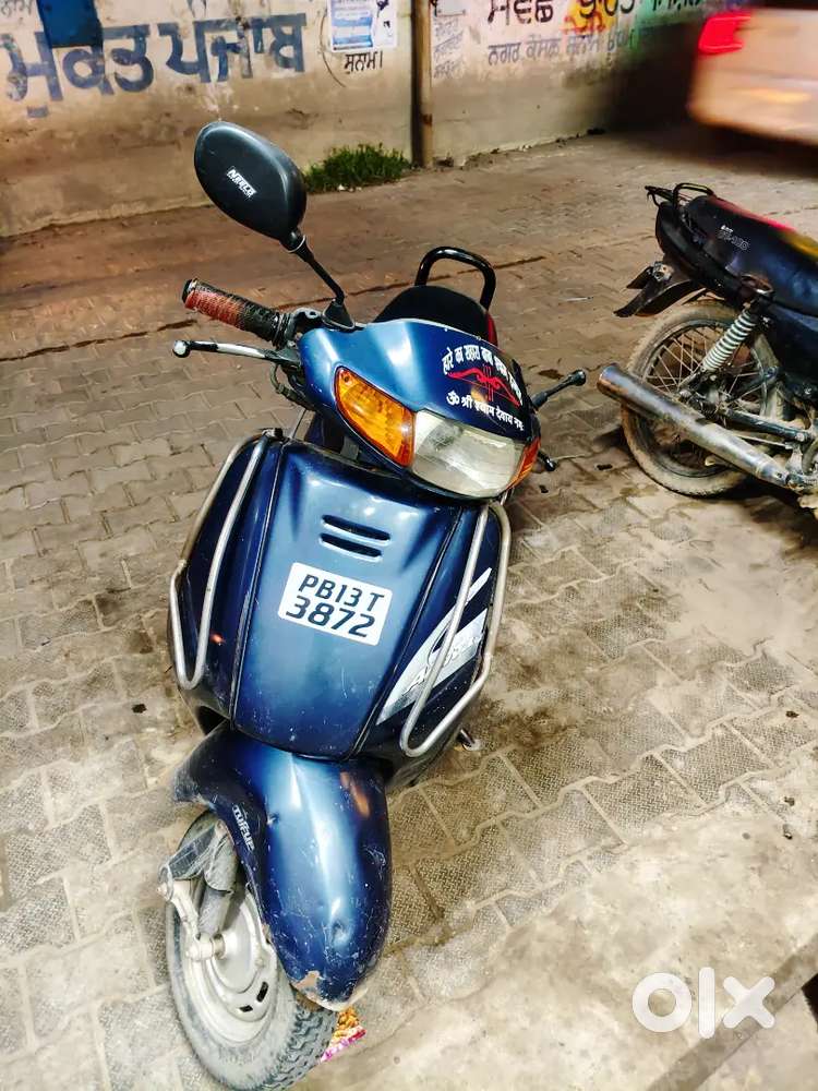 Activa 2005 model, self start, New battery and service done