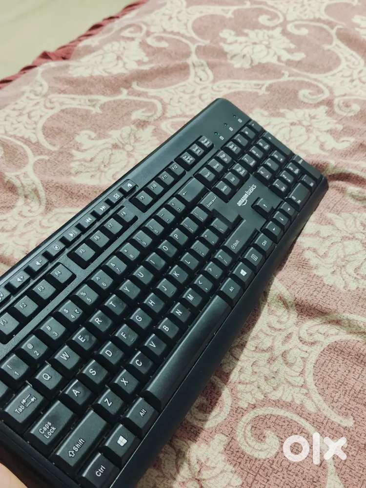 Amazon basics key board and mouse
