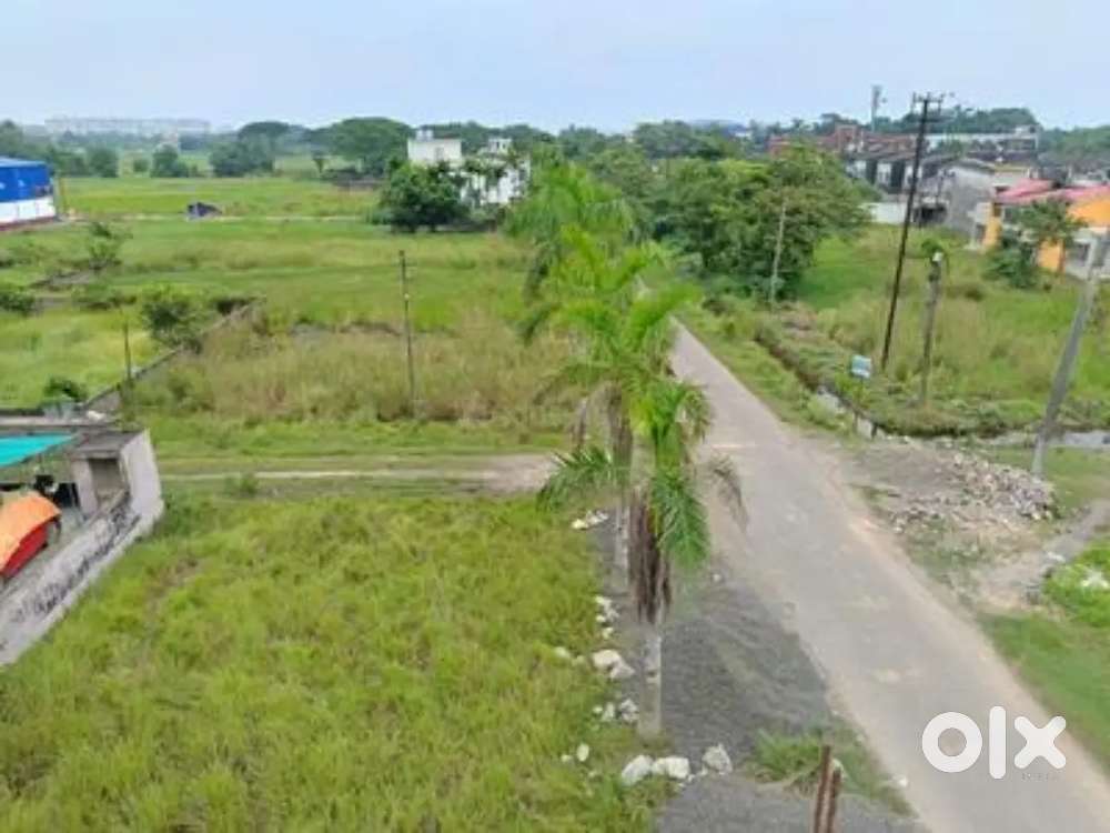 Residential plot Sale in gated society