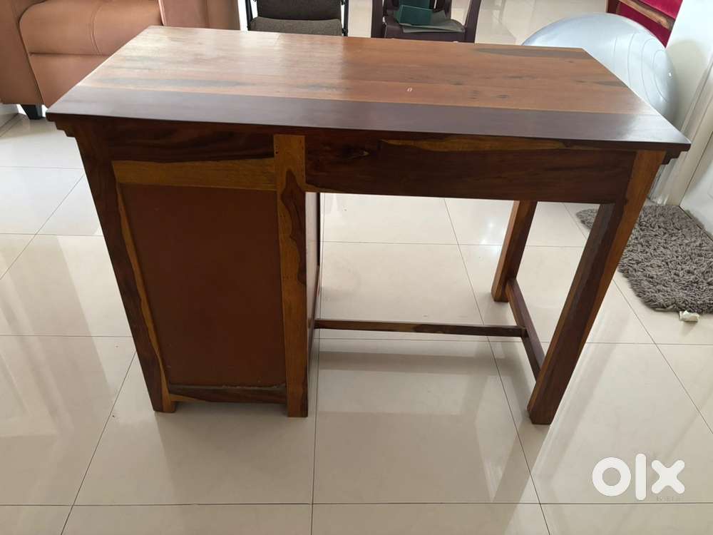 Sheesham wood study table