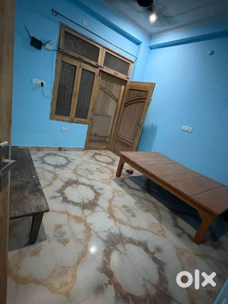 2 BHK Sharing Flat Available at Bhojuveer (Only for Girl/Lady)