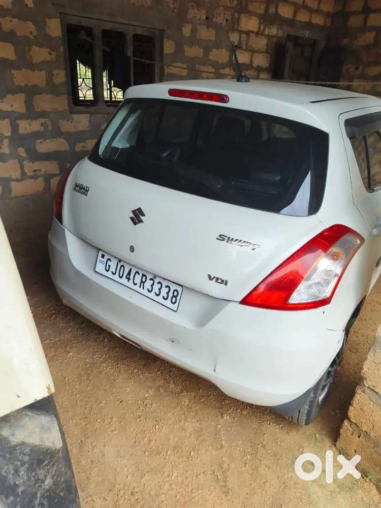 Maruti Suzuki Swift 2017 Diesel 100000 Km Driven