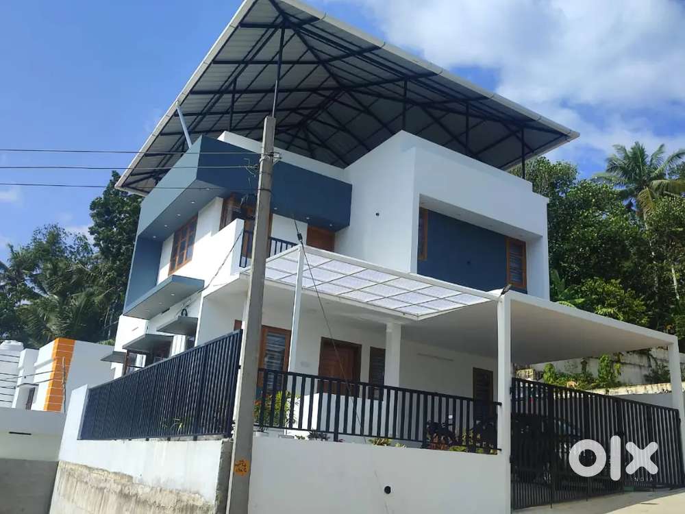 3.700cents 1600sqft House For Sale Kulathoor Manvila