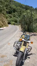 Royal Enfield classic 500cc with powerful engine and good condition