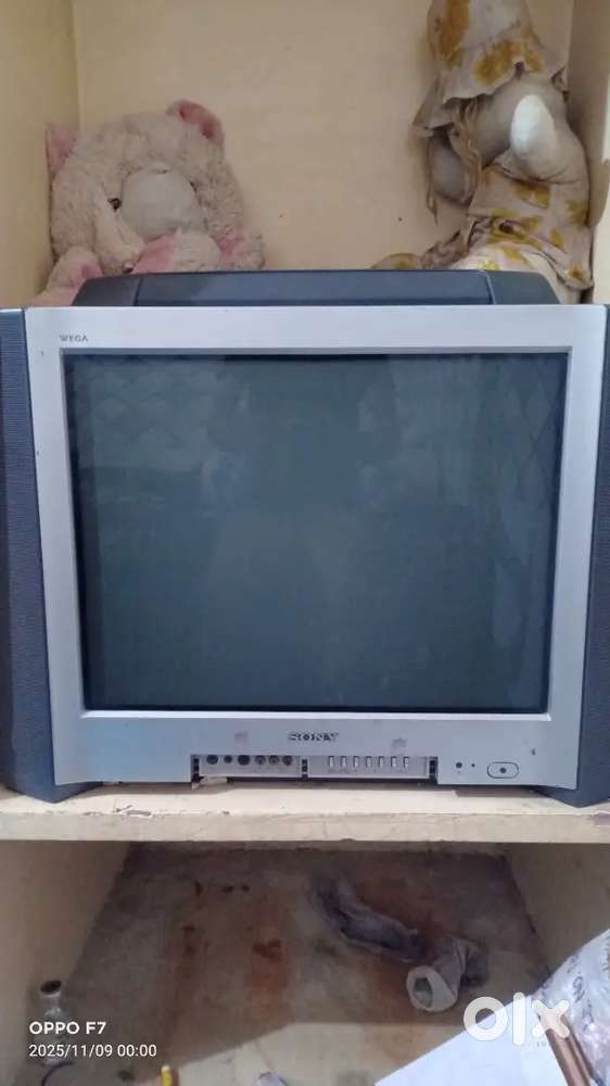 CRT TV SONY SOUND MASTER