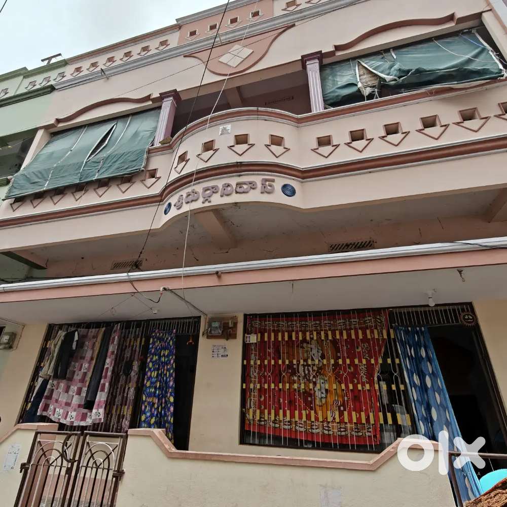 155.5 gaj 2 floor building with 3 portions in Palakol Kothapeta area