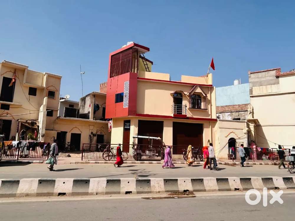 Shop/Showroom on rent near Ram Mandir Parking