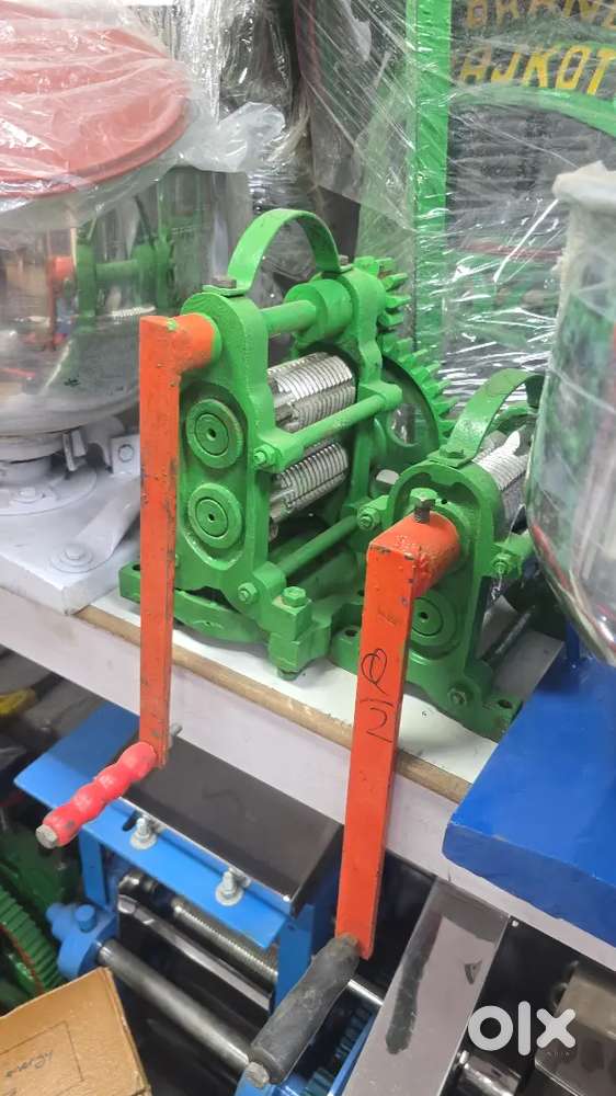 Sugarcane juice machine