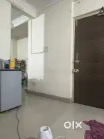 Need a girl roommate