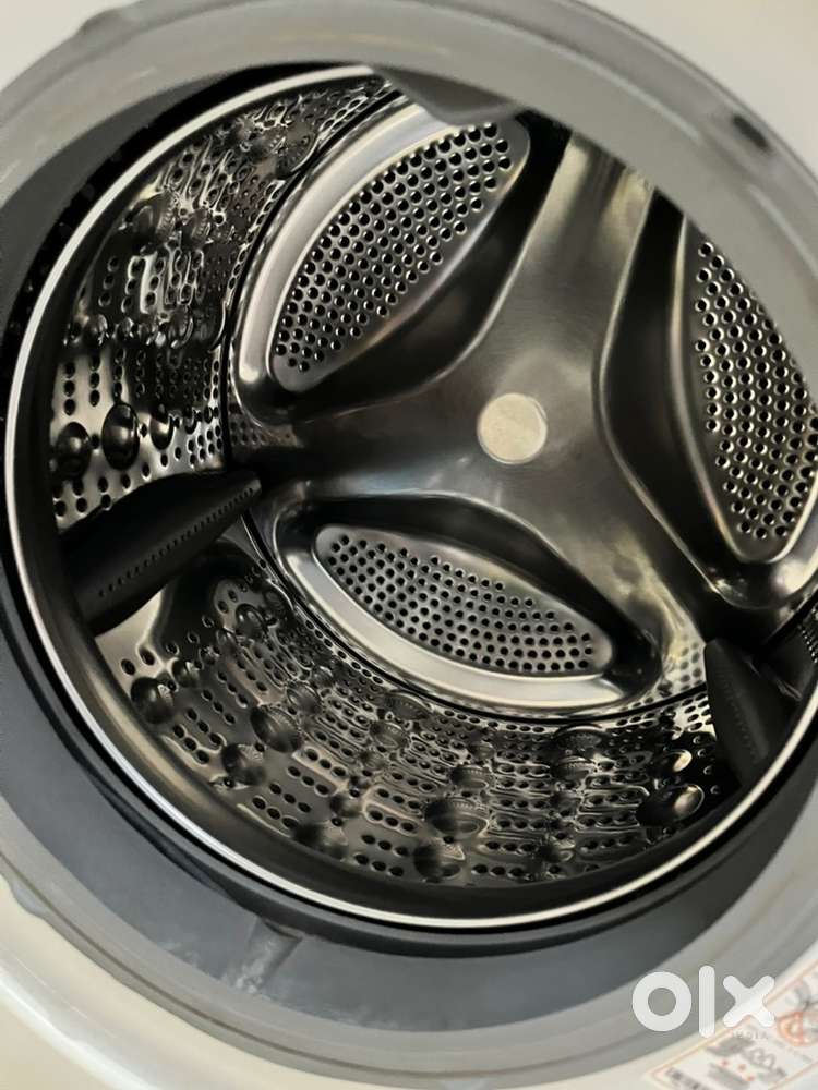 LG 8 kg Front Load Washing Machine for sale