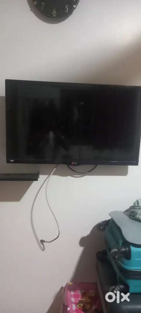 LG 32 inch tv