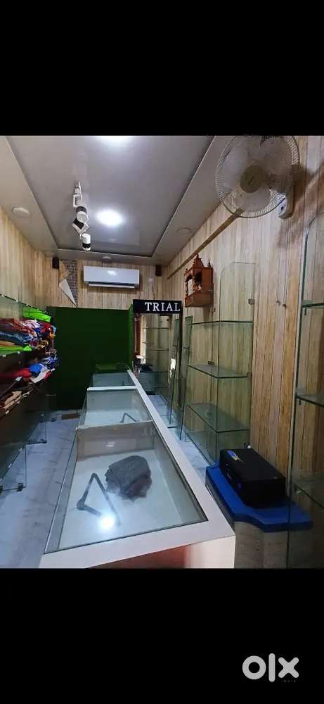 Showroom for rent Best for Medical store Mobile shop
