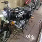 Bullet 500cc ,both keys are available