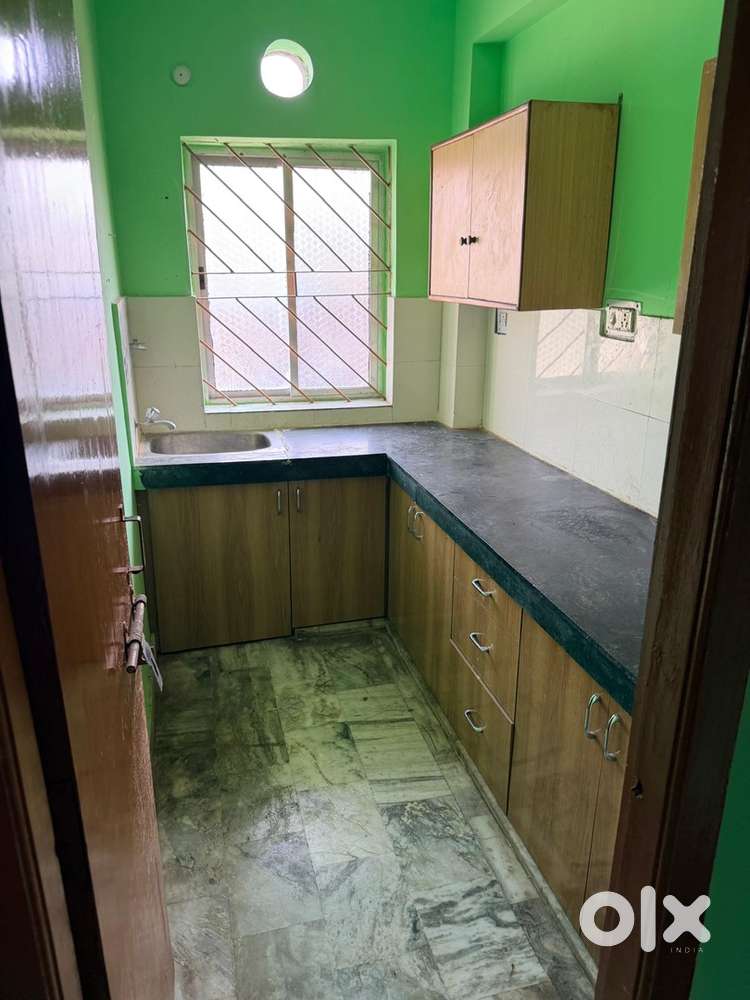 2 BHK in North Office Para