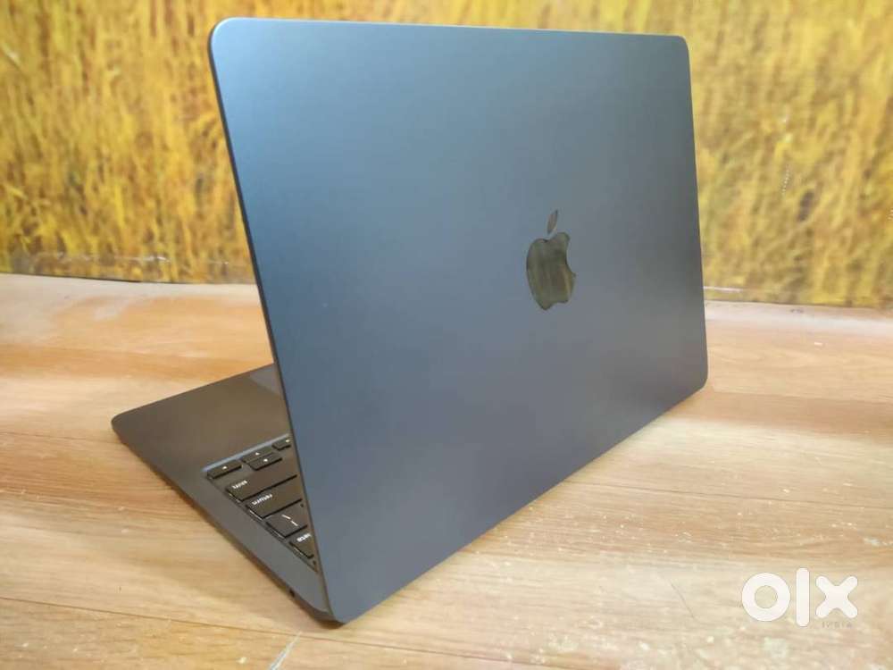 MacBook Air - A2681 - Midnight Blue  M2 Chip Processor   8GB Ram  256G