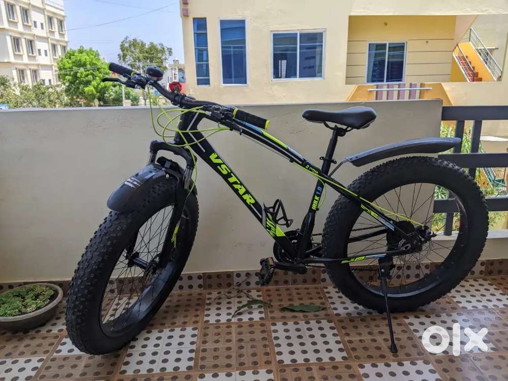 Cycle with Wide tyers