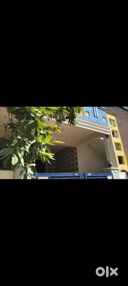 Independent house of 200 yards